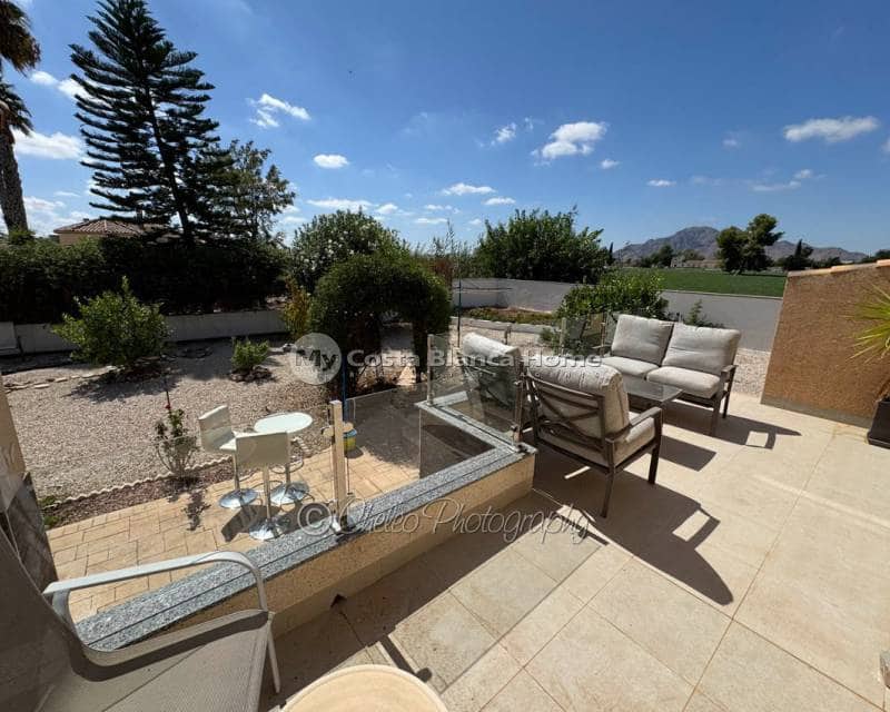 4 makuuhuone Huvila myytävänä paikassa Catral mukana uima-altaan - 369 995 € (Ref: 9235487)