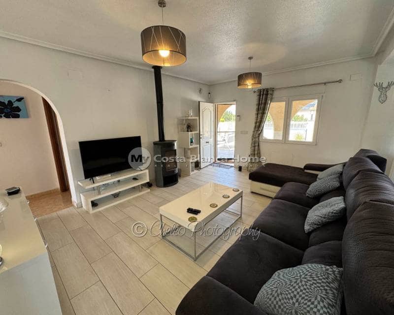 4 makuuhuone Huvila myytävänä paikassa Catral mukana uima-altaan - 369 995 € (Ref: 9235487)