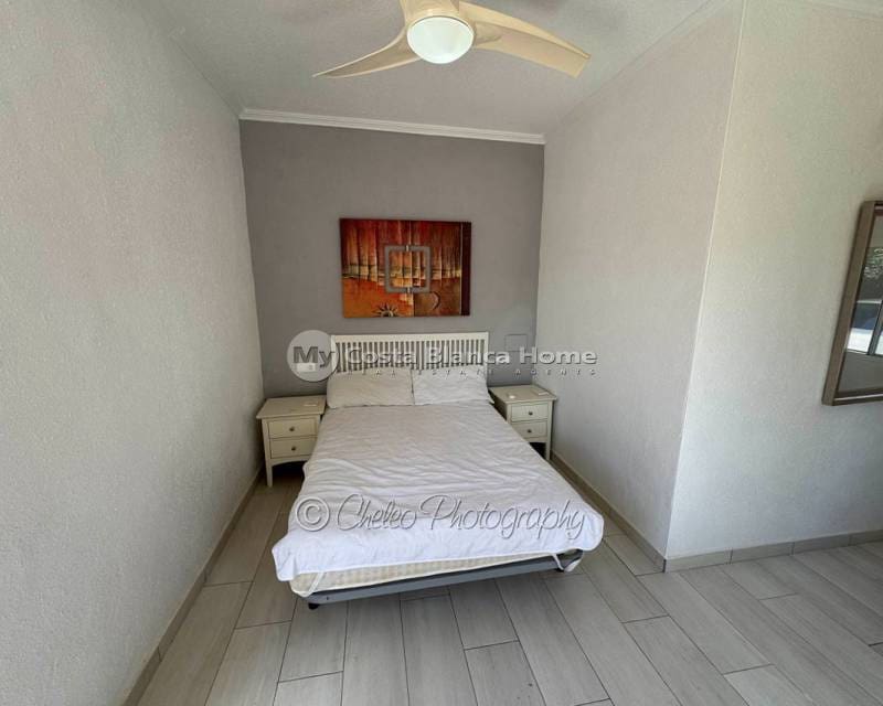 4 makuuhuone Huvila myytävänä paikassa Catral mukana uima-altaan - 369 995 € (Ref: 9235487)