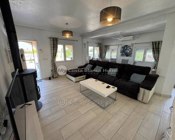 4 makuuhuone Huvila myytävänä paikassa Catral mukana uima-altaan - 369 995 € (Ref: 9235487)