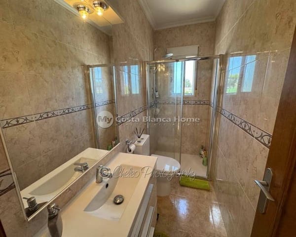 4 makuuhuone Huvila myytävänä paikassa Catral mukana uima-altaan - 369 995 € (Ref: 9235487)