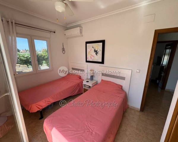 4 makuuhuone Huvila myytävänä paikassa Catral mukana uima-altaan - 369 995 € (Ref: 9235487)