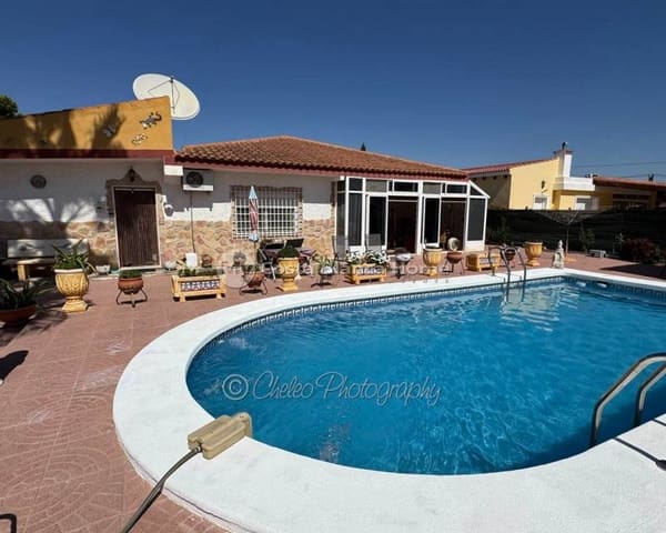 4 bedroom Finca/Country House for sale in Albatera with pool - € 289,000 (Ref: 9243824)