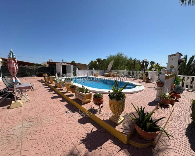 4 bedroom Finca/Country House for sale in Albatera with pool - € 289,000 (Ref: 9243824)