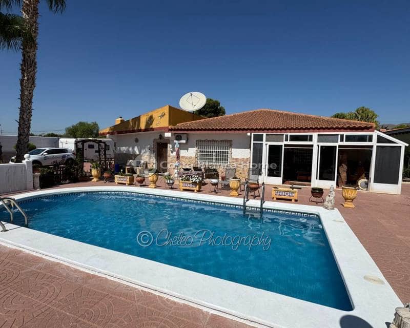 4 bedroom Finca/Country House for sale in Albatera with pool - € 289,000 (Ref: 9243824)