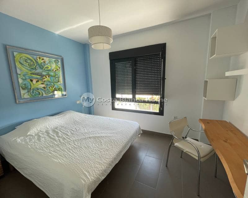 Kattohuoneisto myytävänä paikassa Las Ramblas Golf mukana uima-altaan - 399 000 € (Ref: 9282904)