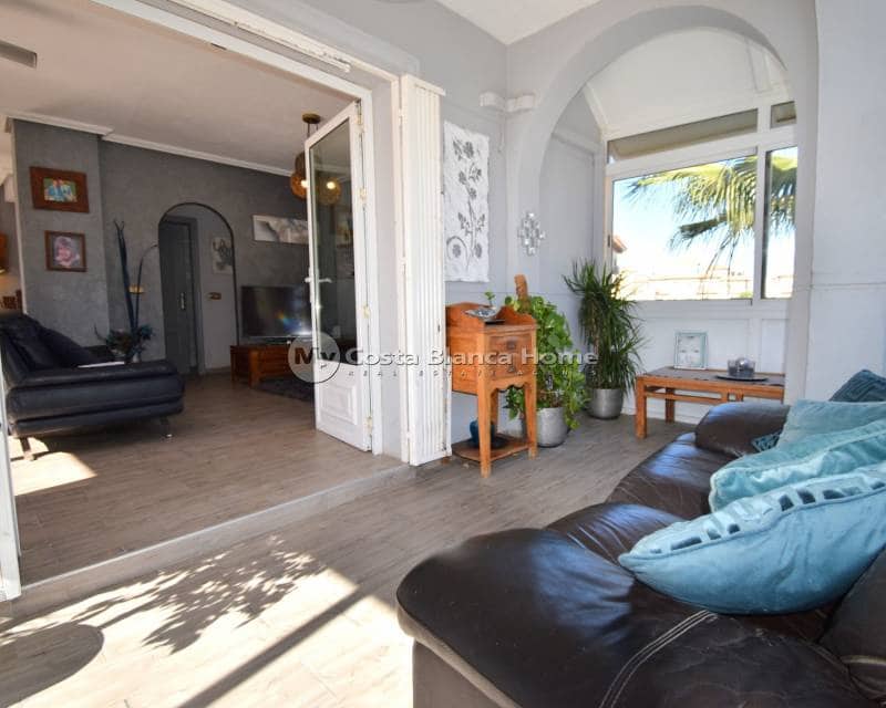 4 slaapkamer Villa te koop in Playa Flamenca met zwembad - € 399.000 (Ref: 9282905)