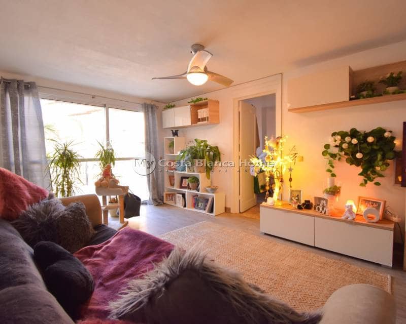 4 slaapkamer Villa te koop in Playa Flamenca met zwembad - € 399.000 (Ref: 9282905)