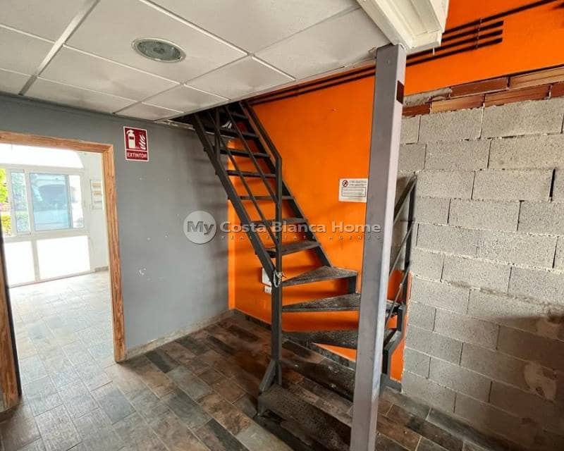 Local Commercial à vendre à Algorfa avec piscine - 100 000 € (Ref: 9282907)