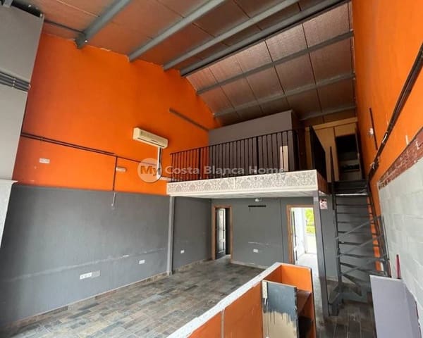Local Commercial à vendre à Algorfa avec piscine - 100 000 € (Ref: 9282907)