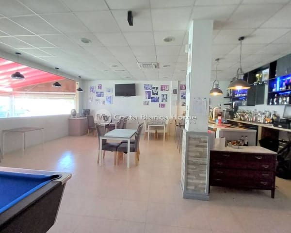 Erhverv til salg i Guardamar del Segura - € 200.000 (Ref: 9282908)