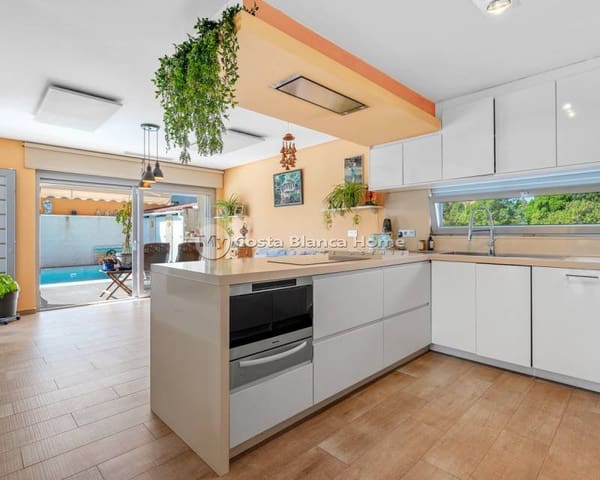 2 Zimmer Villa zu verkaufen in Benijófar mit Pool - 435.000 € (Ref: 9282909)