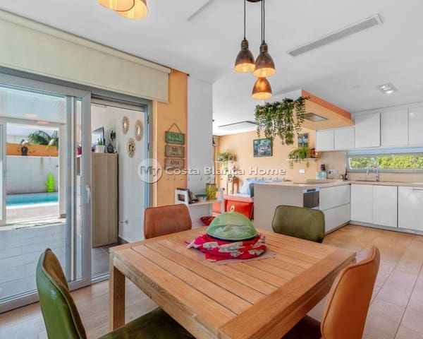 2 Zimmer Villa zu verkaufen in Benijófar mit Pool - 435.000 € (Ref: 9282909)