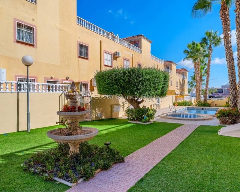 3 bedroom Apartment for sale in San Miguel de Salinas with pool - € 199,000 (Ref: 9282910)