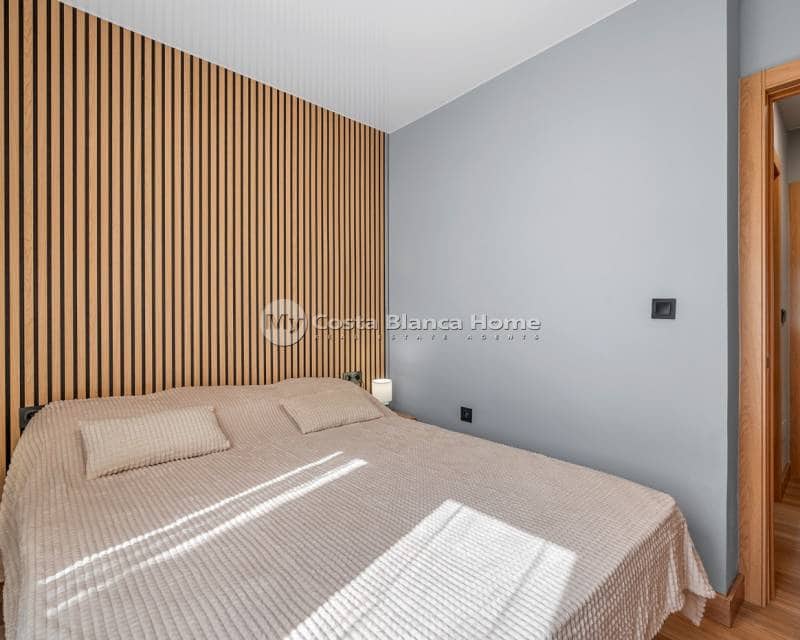 3 bedroom Apartment for sale in San Miguel de Salinas with pool - € 199,000 (Ref: 9282910)