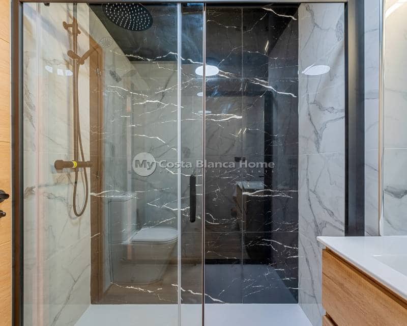 3 bedroom Apartment for sale in San Miguel de Salinas with pool - € 199,000 (Ref: 9282910)