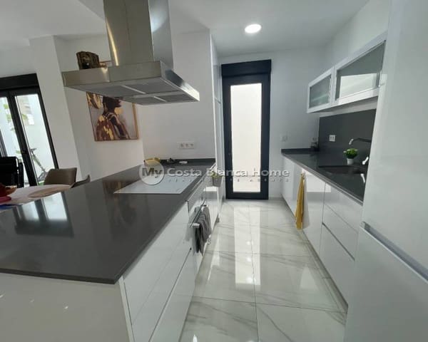 3 bedroom Villa for sale in Benijófar with pool - € 379,990 (Ref: 9282915)