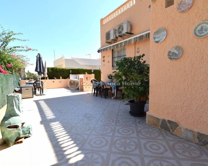 3 bedroom Villa for sale in Los Balcones with pool - € 310,000 (Ref: 9282916)