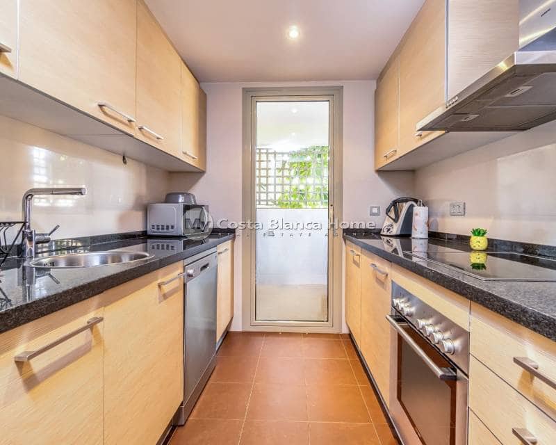 Apartamento de 3 habitaciones en Las Colinas Golf en venta con piscina - 345.000 € (Ref: 9282921)