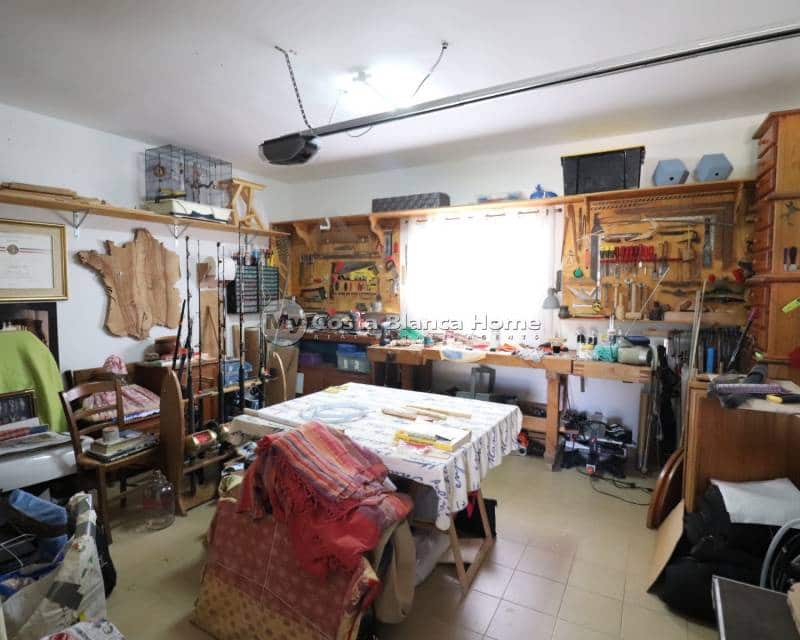 3 sypialnia Finka/Dom wiejski na sprzedaż w La Campaneta z basenem - 375 000 € (Ref: 9282922)