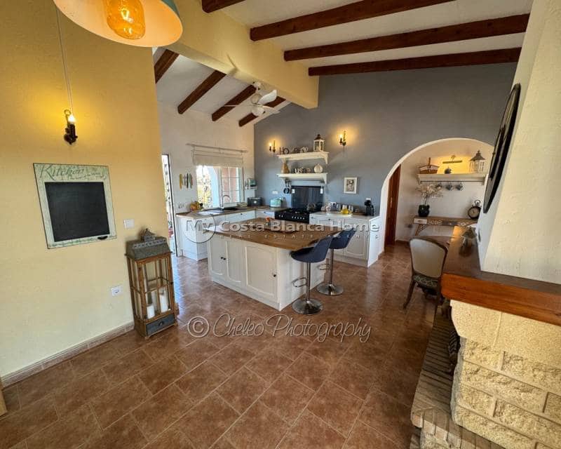 3 Zimmer Finca/Landgut zu verkaufen in Dolores mit Pool - 445.000 € (Ref: 9335508)