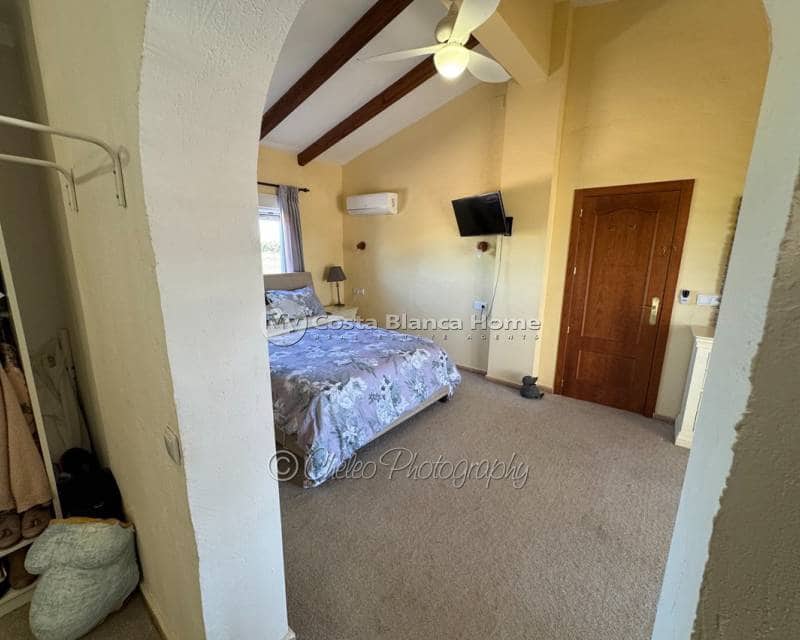 3 Zimmer Finca/Landgut zu verkaufen in Dolores mit Pool - 445.000 € (Ref: 9335508)