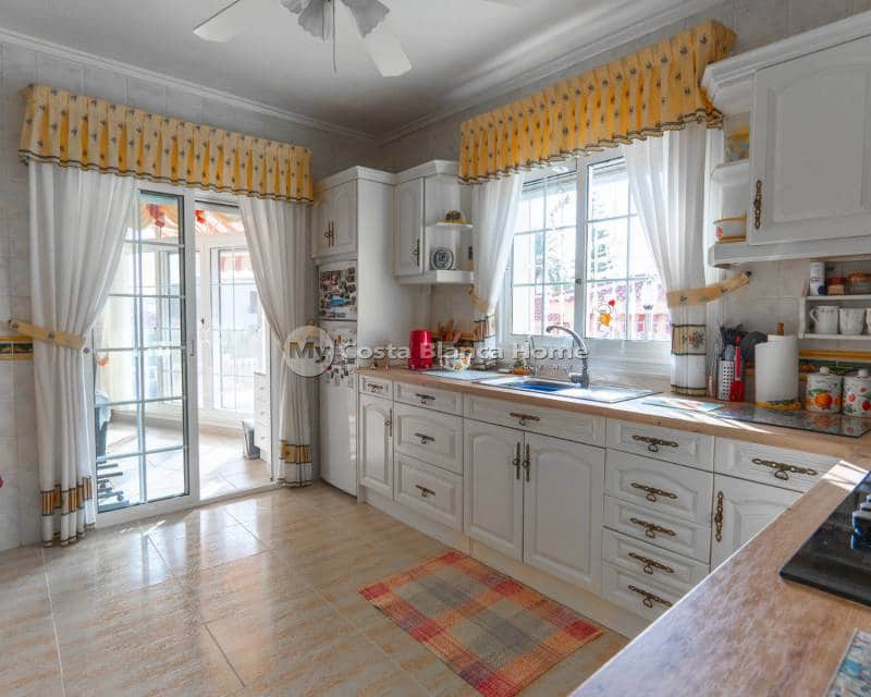 5 bedroom Villa for sale in Ciudad Quesada with pool - € 499,000 (Ref: 9420550)