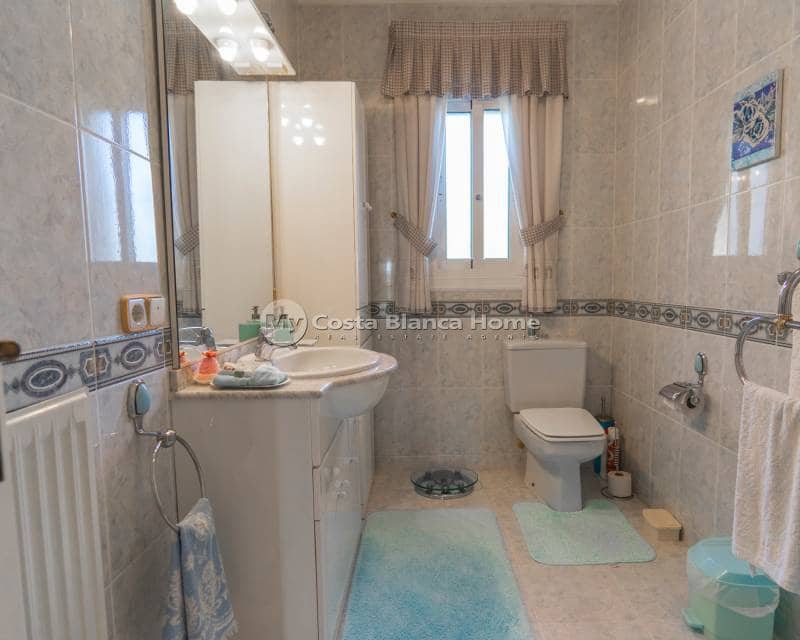 5 bedroom Villa for sale in Ciudad Quesada with pool - € 499,000 (Ref: 9420550)