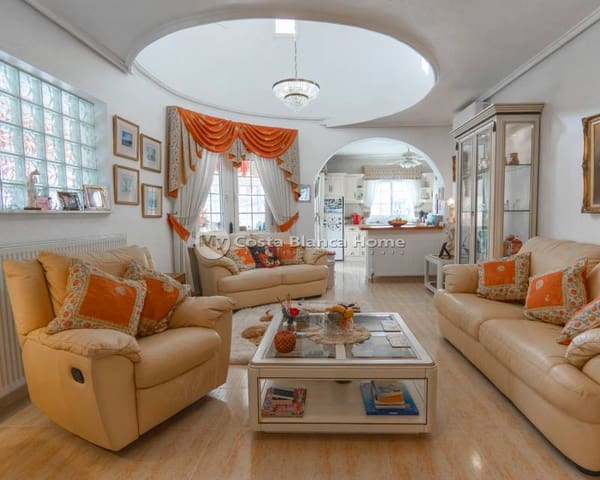 5 bedroom Villa for sale in Ciudad Quesada, Rojales with pool - € 499,000 (Ref: 9420550)