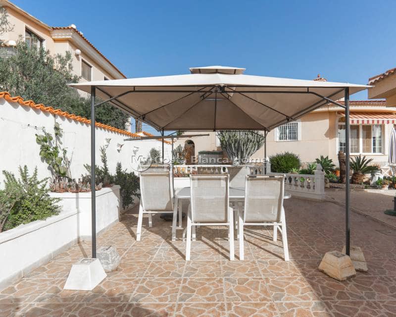 5 bedroom Villa for sale in Ciudad Quesada with pool - € 499,000 (Ref: 9420550)