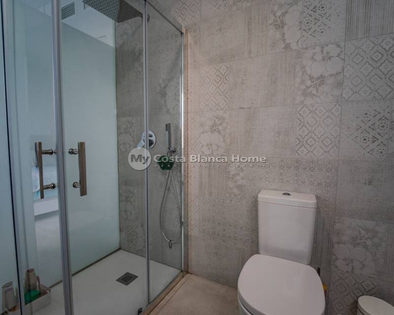 3 soveværelse Semi-Rækkehus til salg i Benijofar med swimmingpool - € 470.000 (Ref: 9420553)