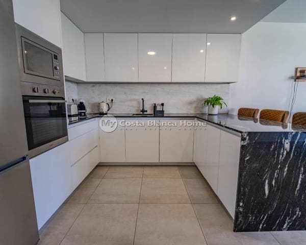 3 soveværelse Semi-Rækkehus til salg i Benijófar med swimmingpool - € 470.000 (Ref: 9420553)