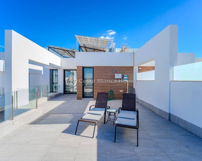 3 soveværelse Semi-Rækkehus til salg i Benijofar med swimmingpool - € 470.000 (Ref: 9420553)