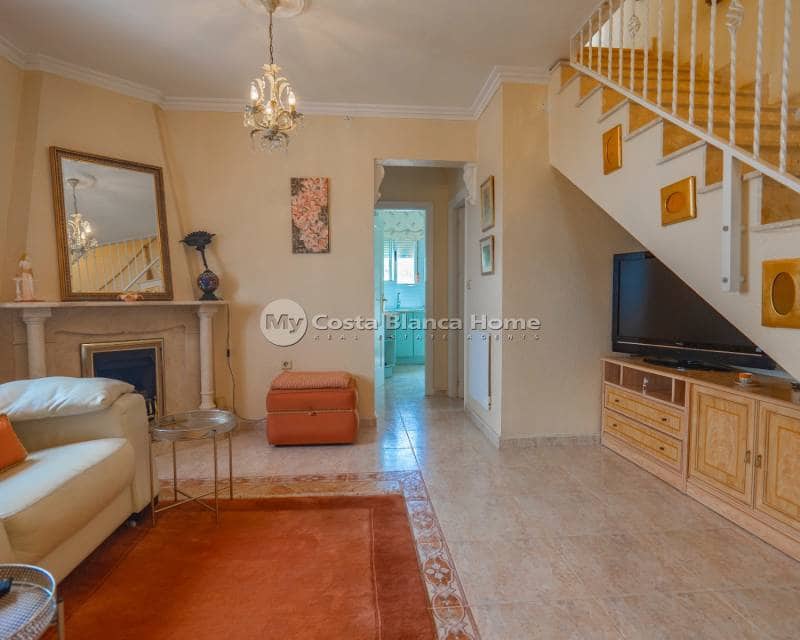 Chalet de 5 habitaciones en Ciudad Quesada en venta con piscina - 350.000 € (Ref: 9420554)