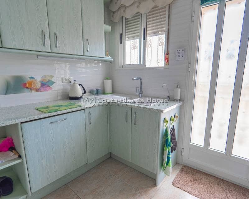 Chalet de 5 habitaciones en Ciudad Quesada en venta con piscina - 350.000 € (Ref: 9420554)