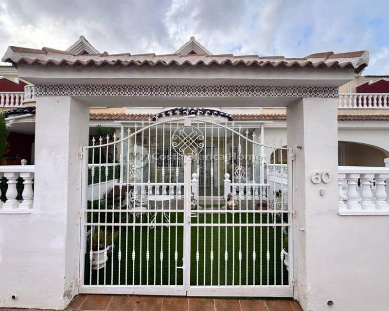 2 bedroom Townhouse for sale in Monte Azul with pool - € 189,995 (Ref: 9420555)