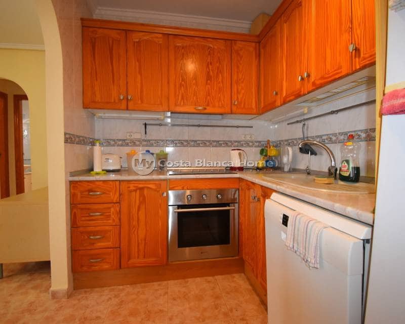 Chalet de 2 habitaciones en Playa Flamenca en venta con piscina - 175.000 € (Ref: 9420557)