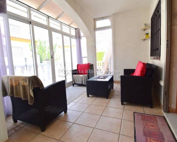 Chalet de 2 habitaciones en Playa Flamenca, Orihuela en venta con piscina - 175.000 € (Ref: 9420557)