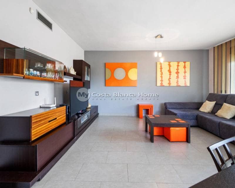 4 bedroom Villa for sale in Rojales - € 389,000 (Ref: 9420558)