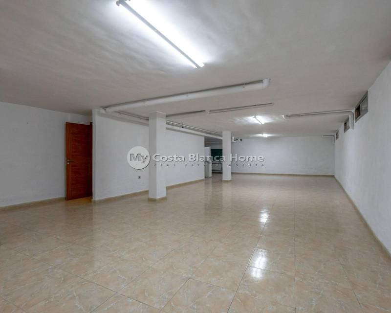 4 bedroom Villa for sale in Rojales - € 389,000 (Ref: 9420558)