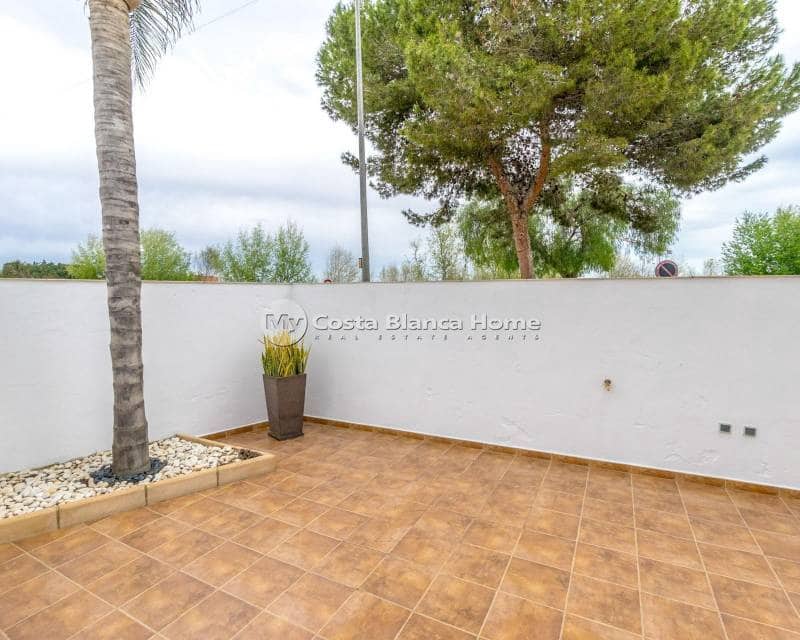 4 bedroom Villa for sale in Rojales - € 389,000 (Ref: 9420558)