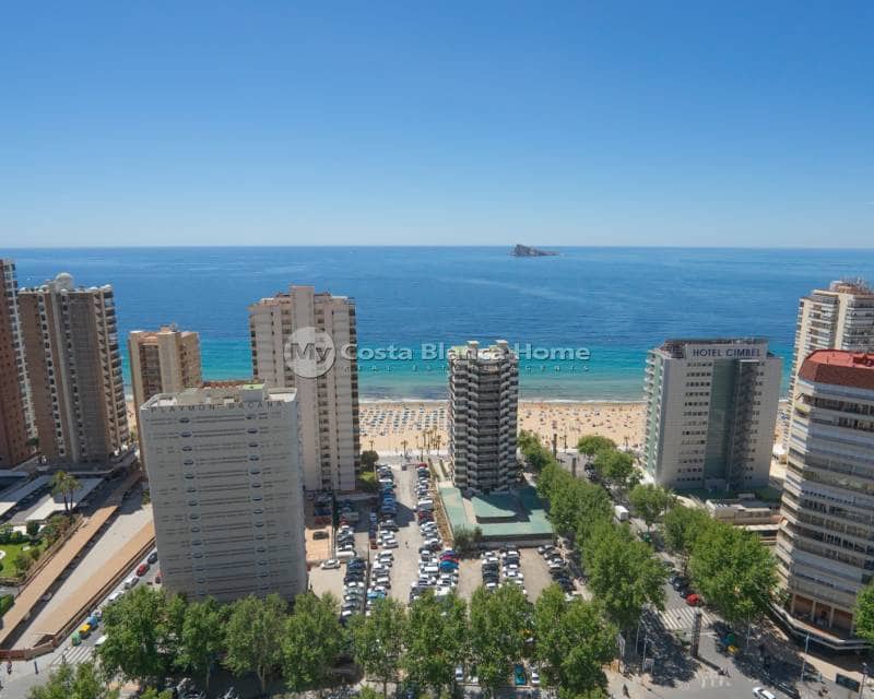 5 slaapkamer Appartement te koop in Benidorm met zwembad - € 1.700.000 (Ref: 9420559)