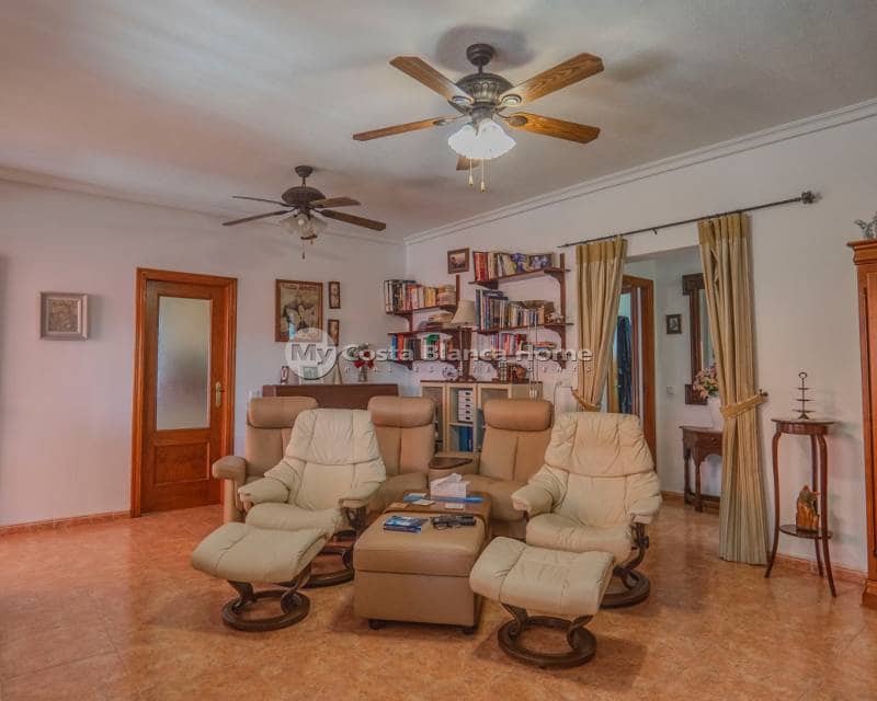 3 soverom Finca/Herregård til salgs i San Bartolome med svømmebasseng - € 379 950 (Ref: 9420561)