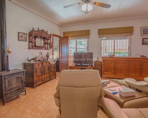 3 bedroom Finca/Country House for sale in San Bartolomé, Orihuela with pool - € 379,950 (Ref: 9420561)