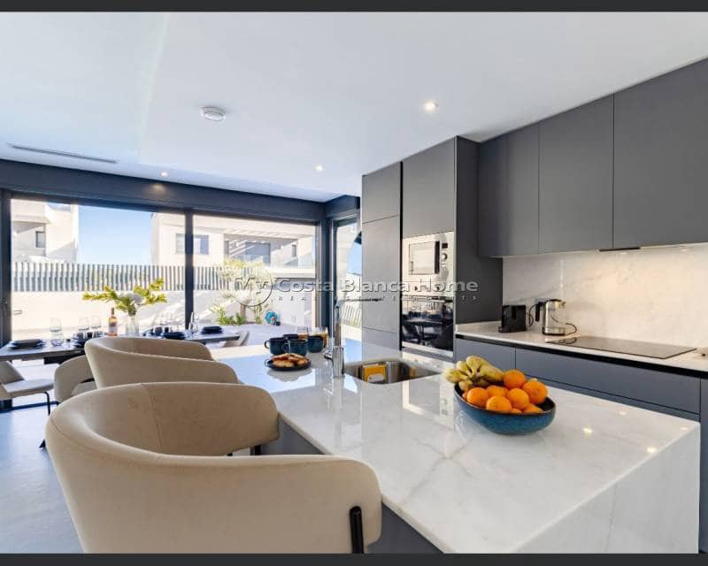 3 bedroom Villa for sale in Algorfa with pool - € 550,000 (Ref: 9420568)