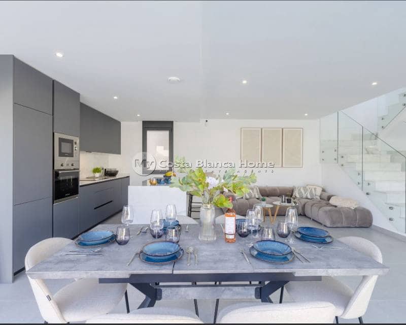 3 bedroom Villa for sale in Algorfa with pool - € 550,000 (Ref: 9420568)