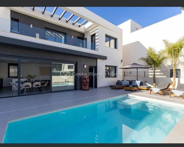 3 bedroom Villa for sale in Algorfa with pool - € 550,000 (Ref: 9420568)