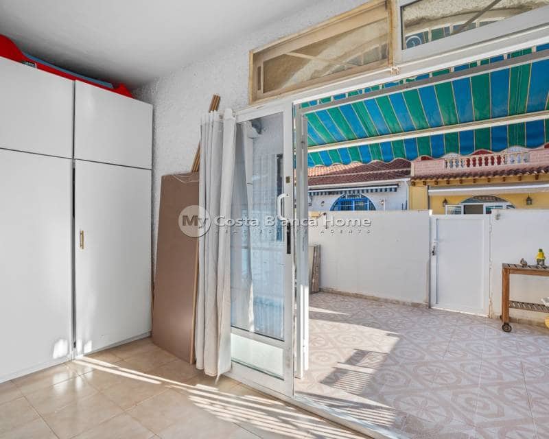 2 quarto Casa em Banda para venda em La Siesta - 134 900 € (Ref: 9420570)