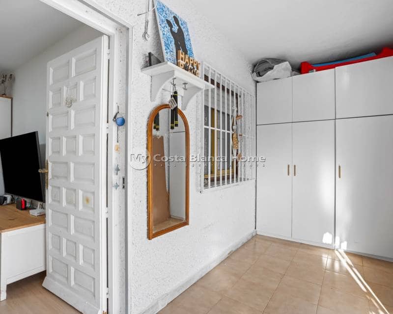2 quarto Casa em Banda para venda em La Siesta - 134 900 € (Ref: 9420570)