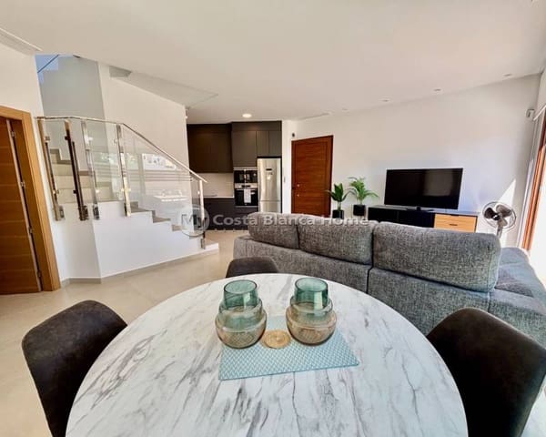 Chalet de 3 habitaciones en Benijófar en venta con piscina - 395.000 € (Ref: 9420571)